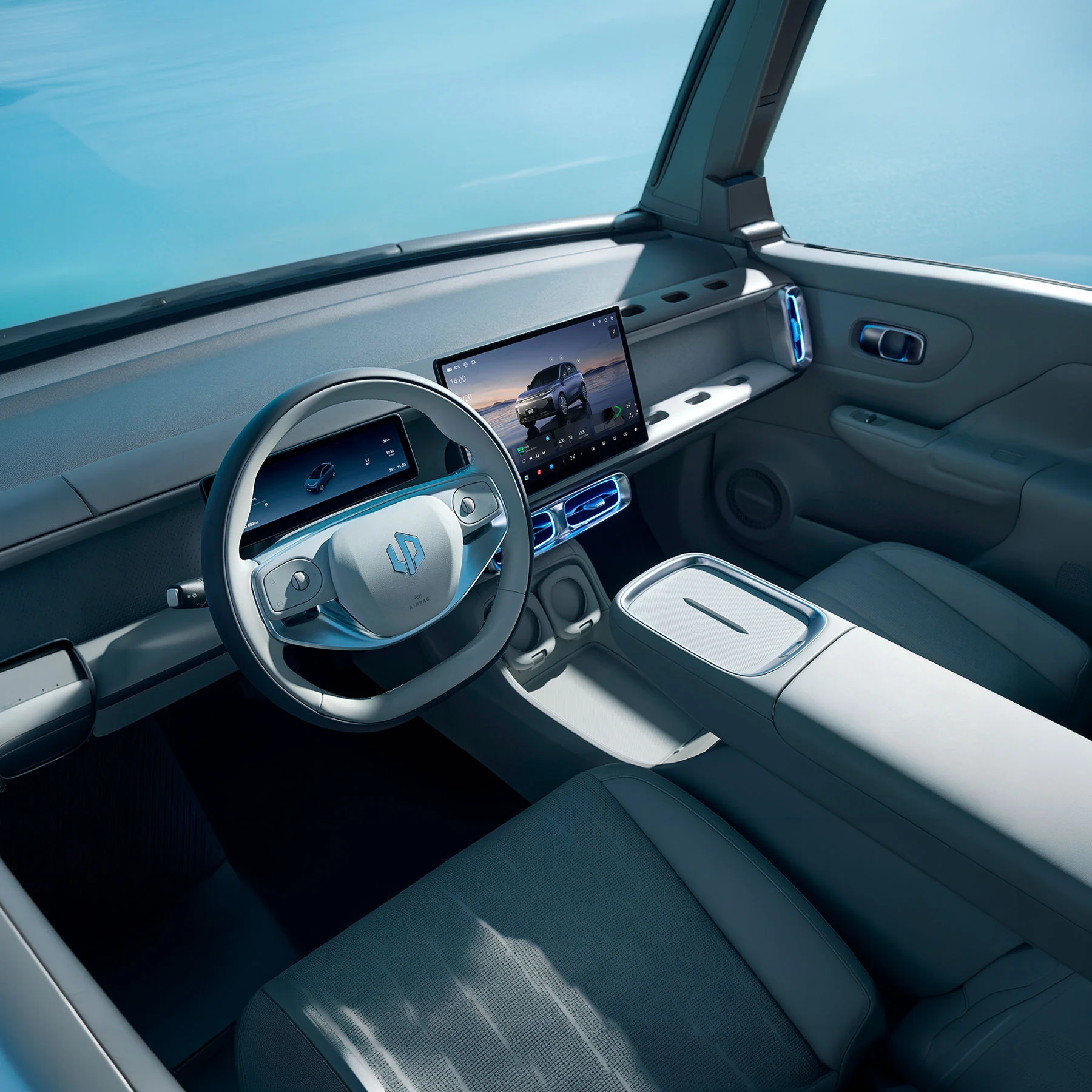 Interior de un vehículo Leapmotor con pantalla central y volante multifunción